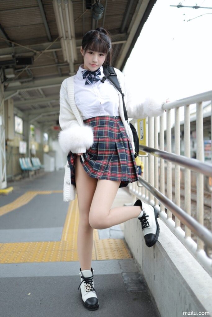 P4376 紫裙长腿高跟美女 【289P】-小鹿图库