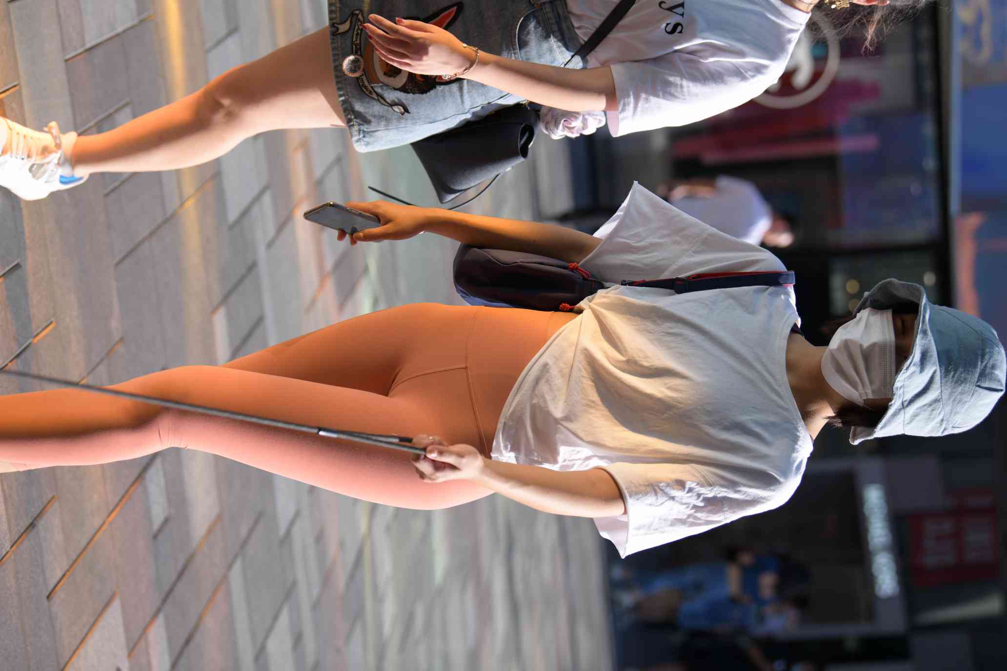 图片[2]-【免费】遛狗的瑜伽裤女人【60P】04031-小鹿图库