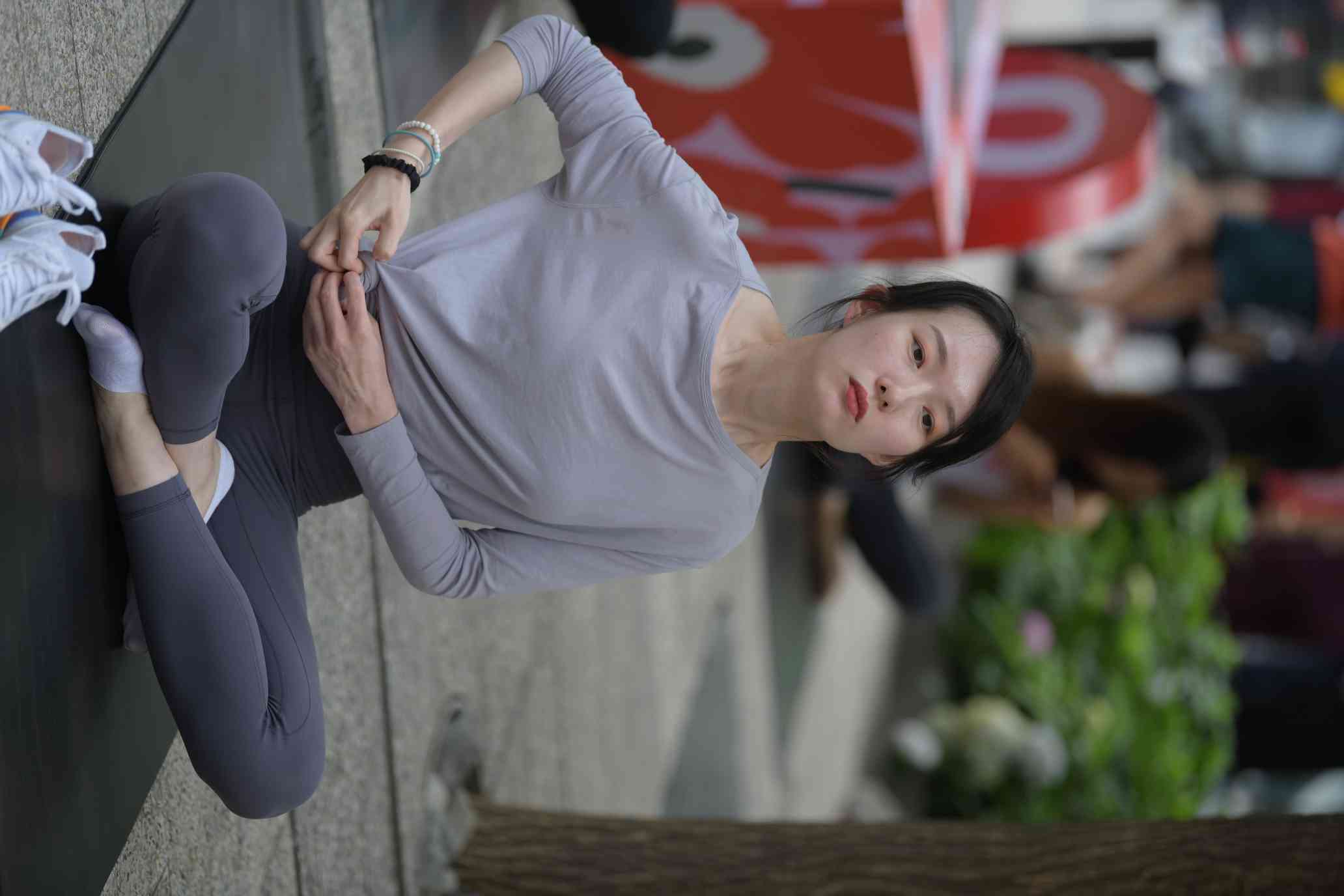 图片[4]-做瑜伽的小女人【75P】04023-小鹿图库