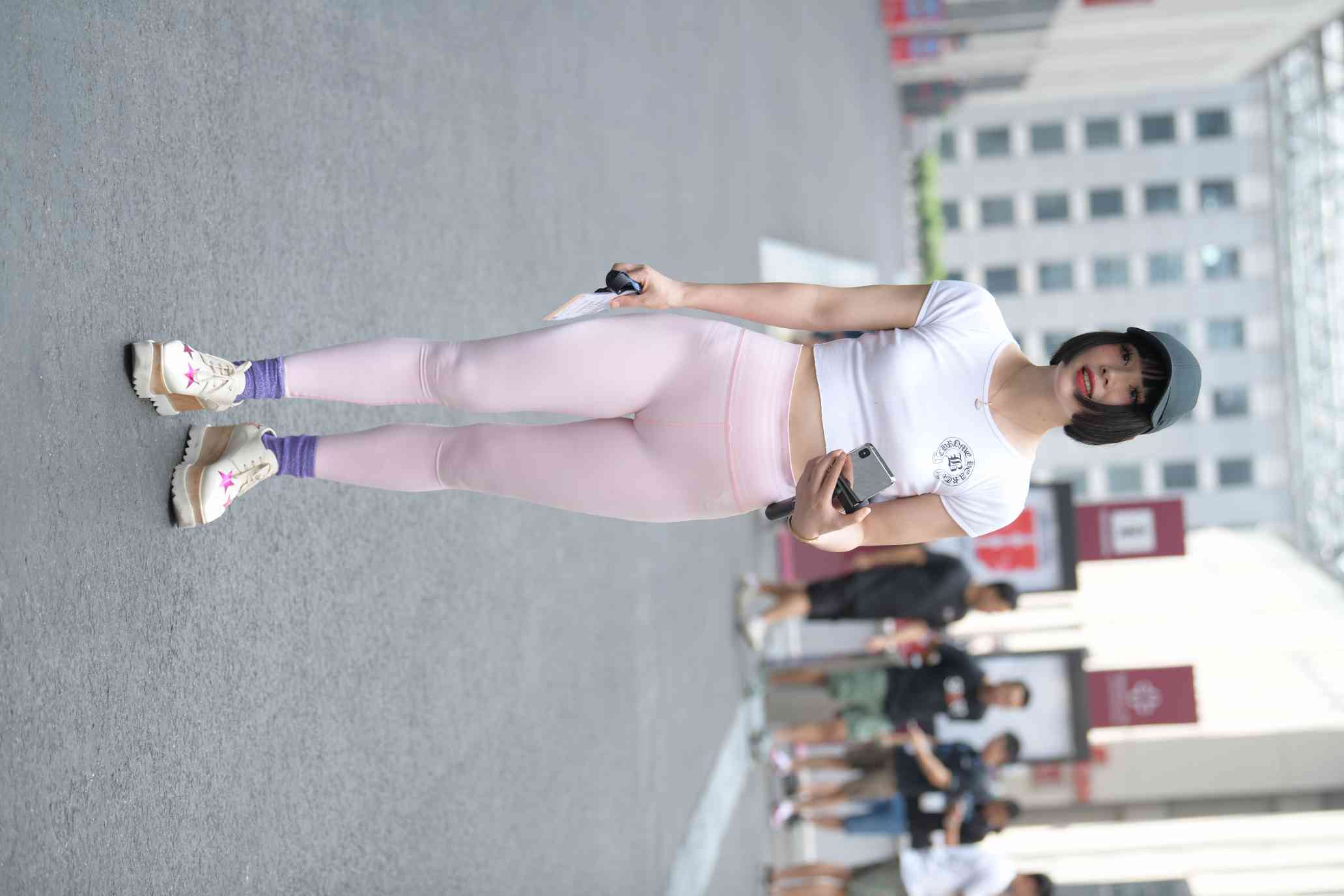 图片[2]-短发鸭舌帽时尚女生【102P】04022-小鹿图库