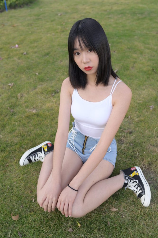 J0902 486P18V-15.3GB-小鹿图库