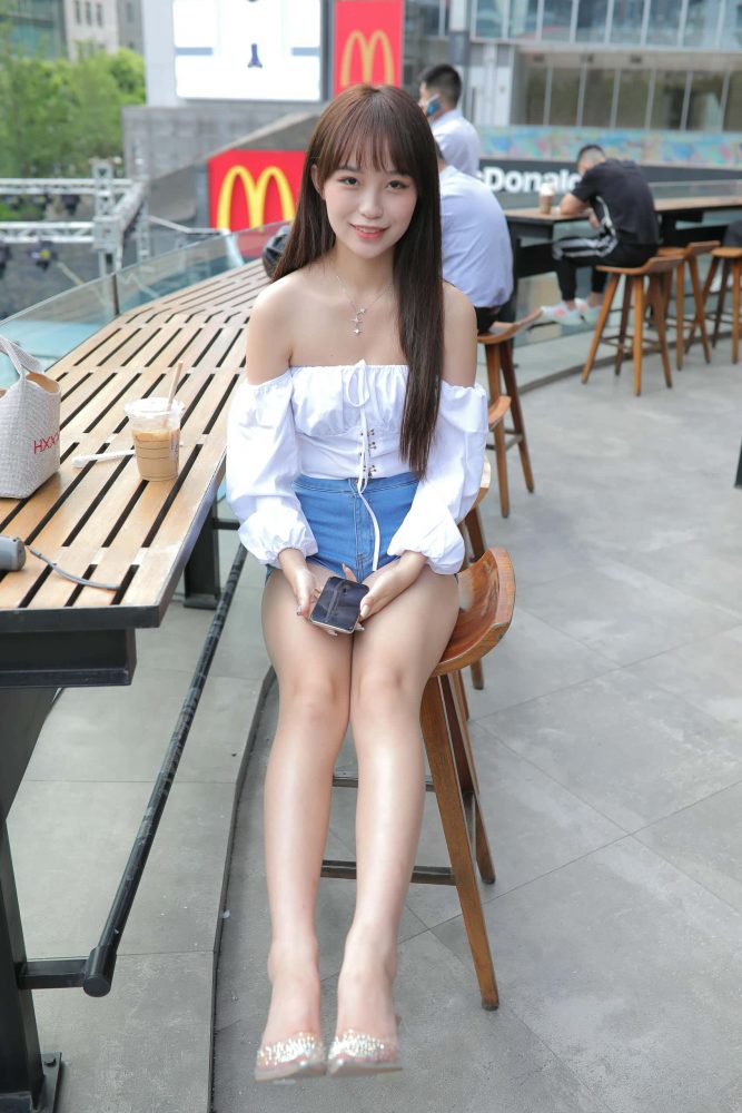 清新可爱的热裤女孩【419P】J2175-小鹿图库