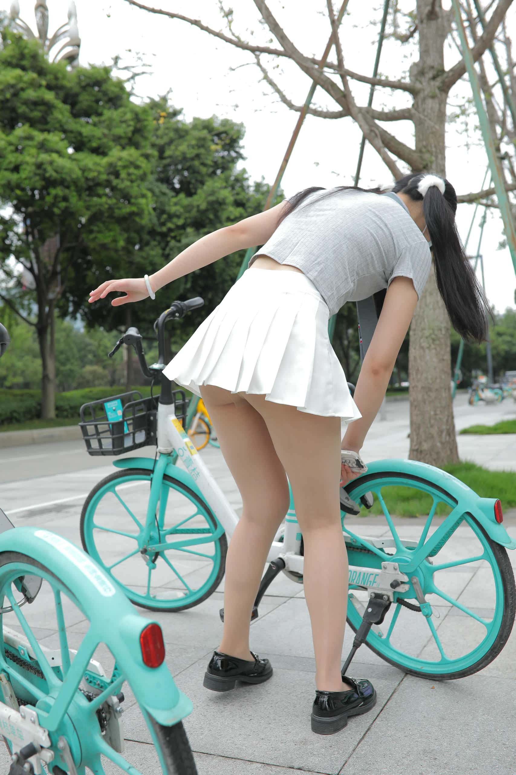 图片[5]-百褶裙少女的心事【476P】J1374-小鹿图库