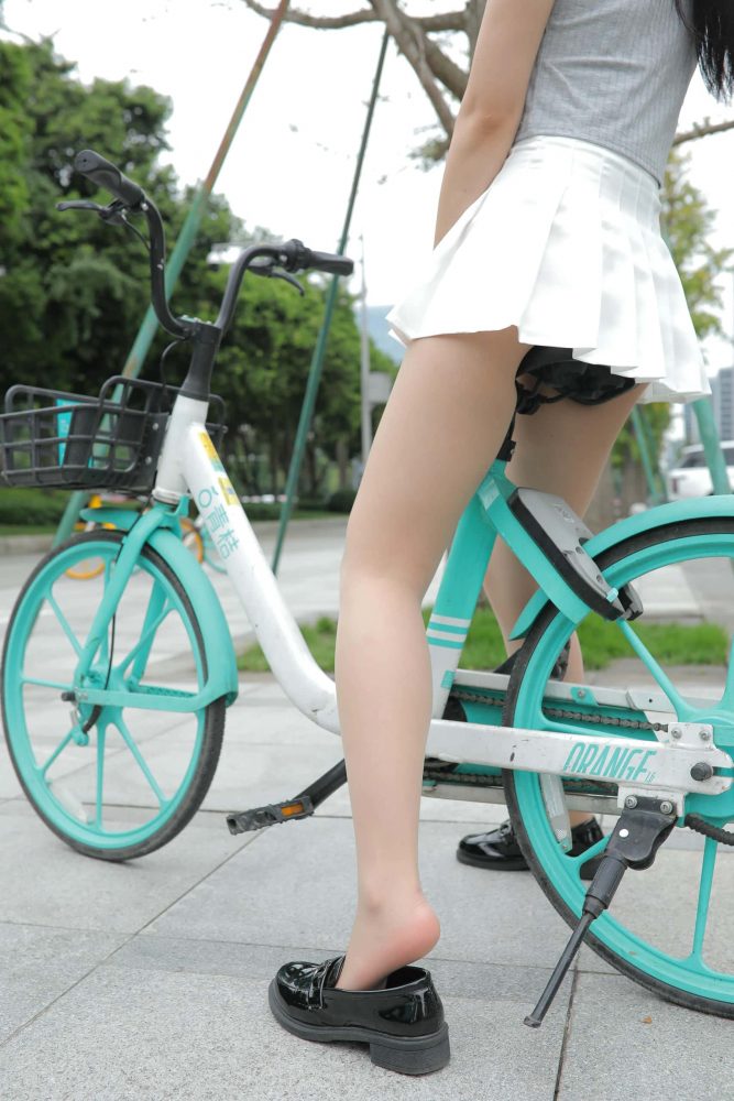 百褶裙少女的心事【476P】J1374-小鹿图库
