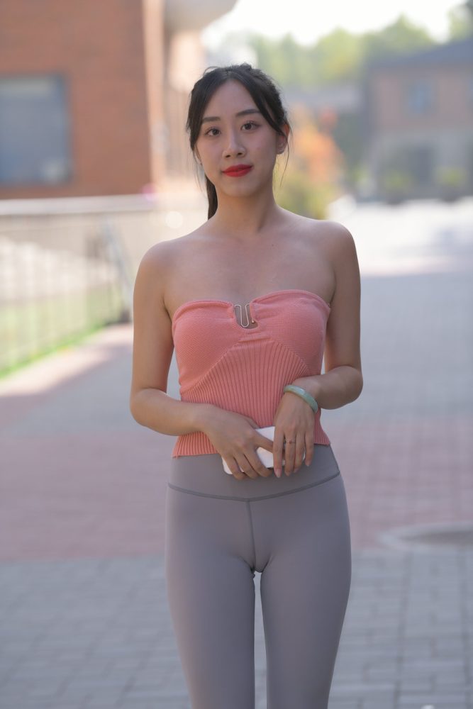 灰色瑜伽裤女孩J4905 522P1V-25.8GB-小鹿图库