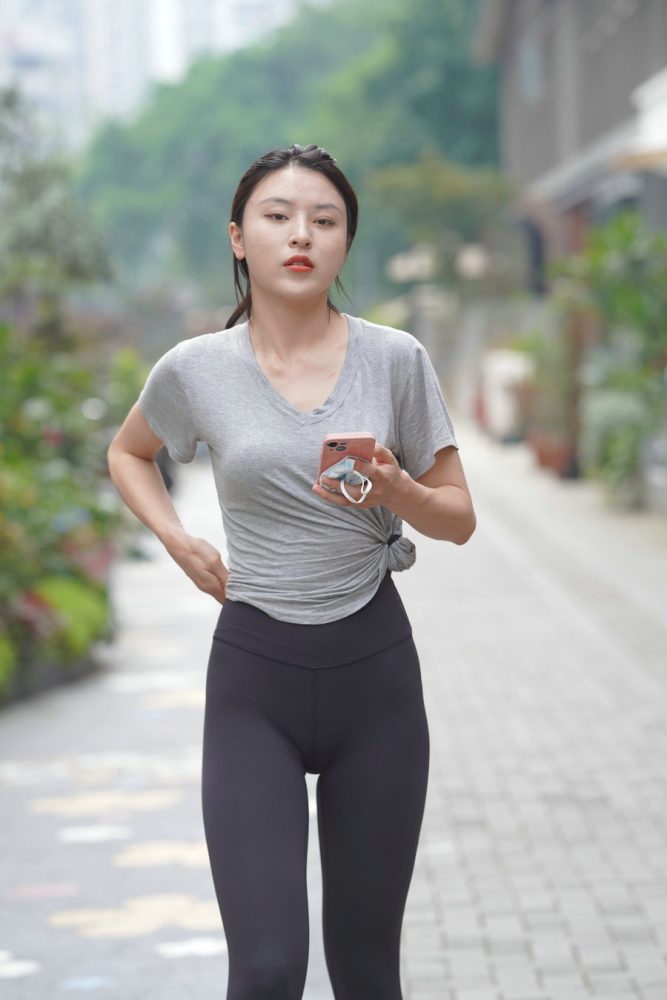 户外运动的瑜伽裤女孩J3008 845P2V-22.9GB-小鹿图库
