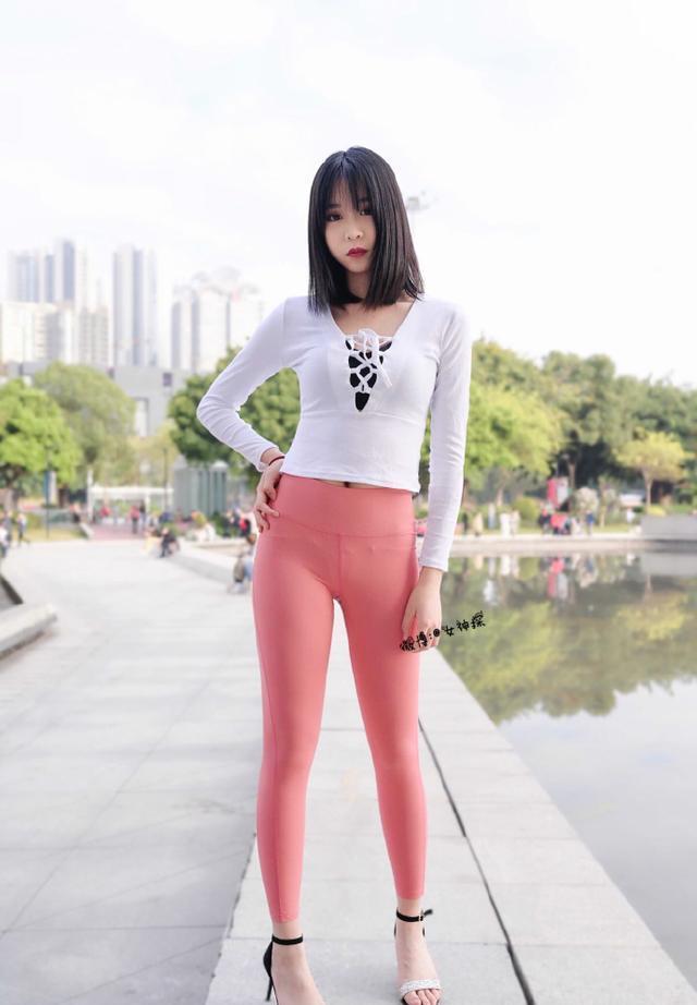 图片[2]-粉色瑜伽裤年轻女孩 J1311 417P17V-14.9GB-小鹿图库
