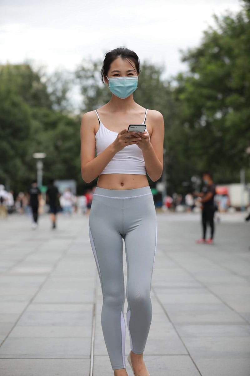 图片[4]-灰色瑜伽裤姑娘笑容超甜 J5074 180P2V-2.15GB-小鹿图库