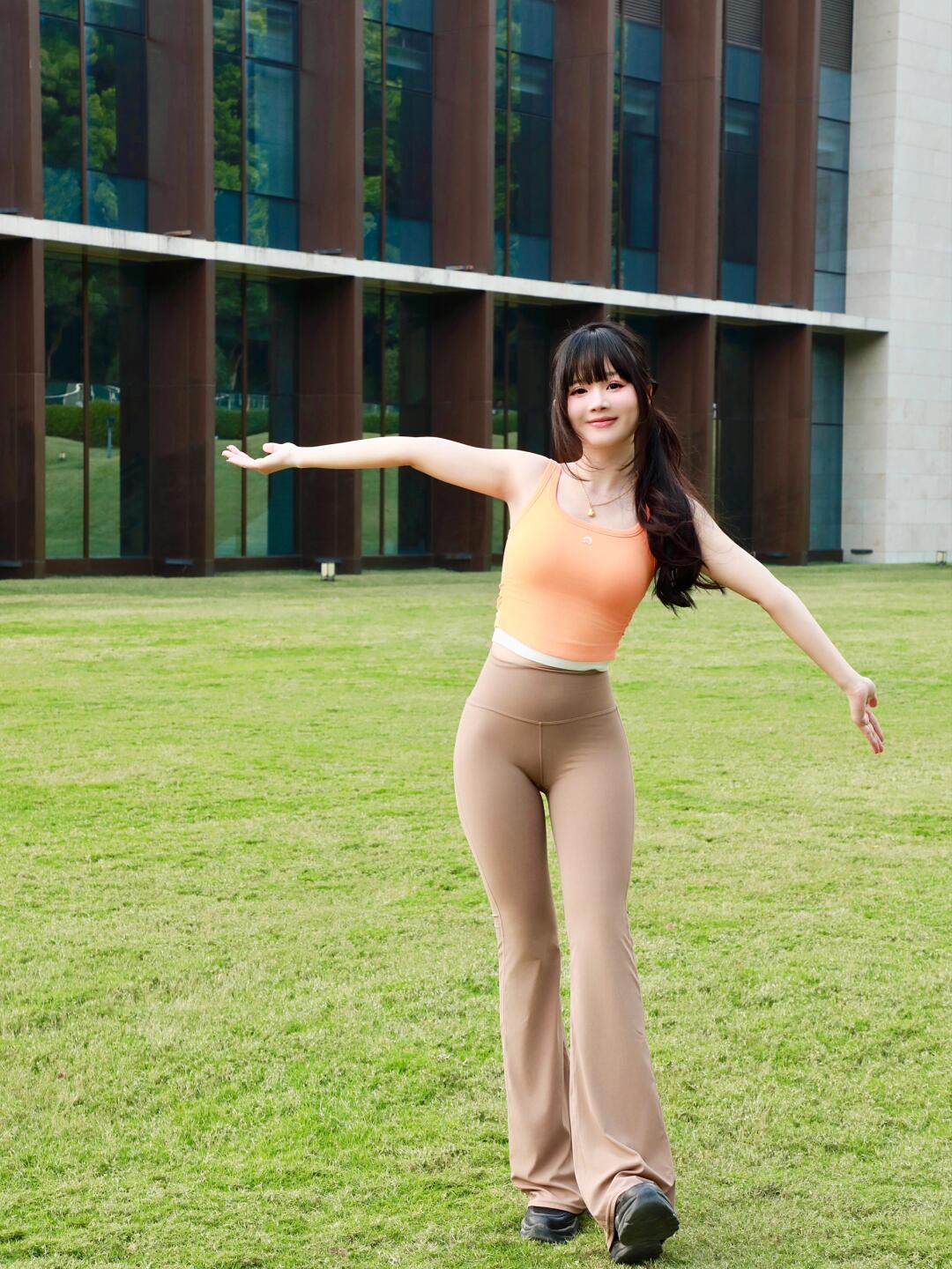 图片[4]-喜欢瑜伽的阳光快乐女孩【135P】04042-小鹿图库