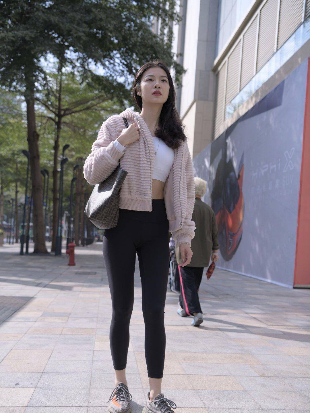 图片[2]-逛街的紧身瑜伽裤女孩 J1455 411P2V-26.6GB-小鹿图库