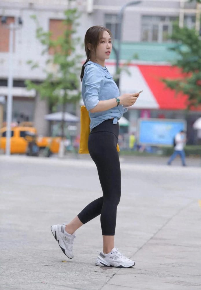 图片[3]-非常漂亮的瑜伽裤女孩J1990 733P1V-27.9GB-小鹿图库