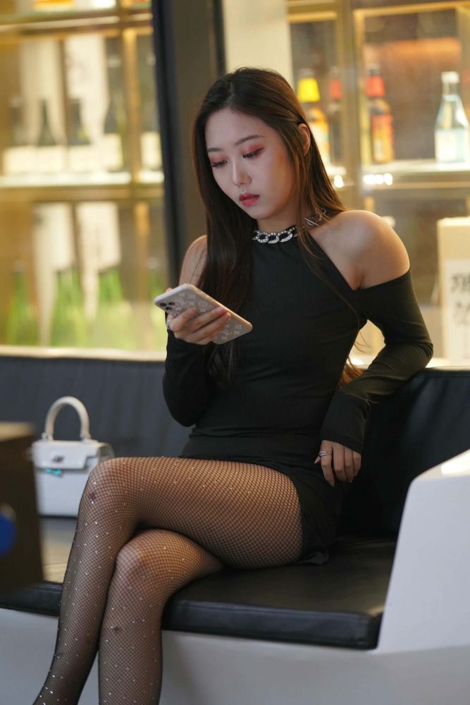 非常妩媚的网格丝袜女孩【186P】000037-小鹿图库