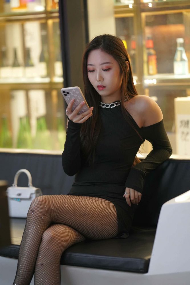 非常妩媚的网格丝袜女孩【186P】000037-小鹿图库