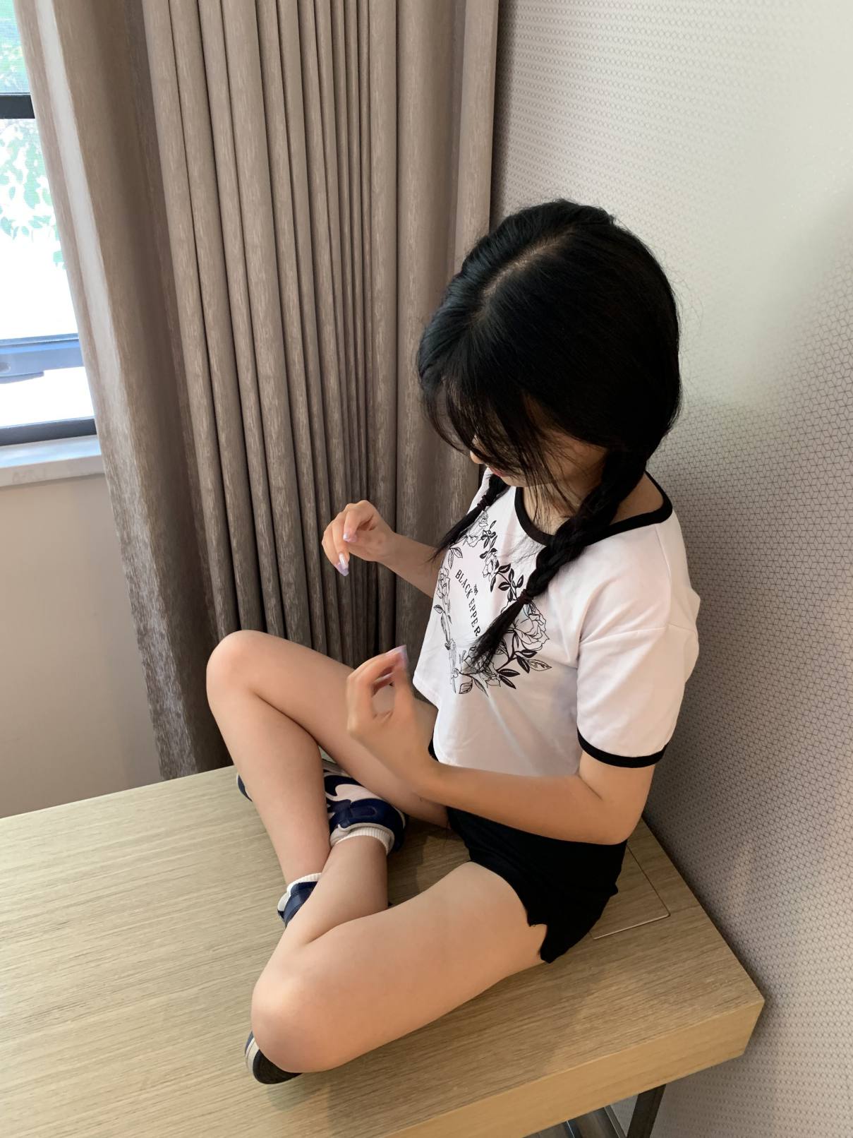 图片[4]-调皮的白袜女孩【149P】20017-小鹿图库