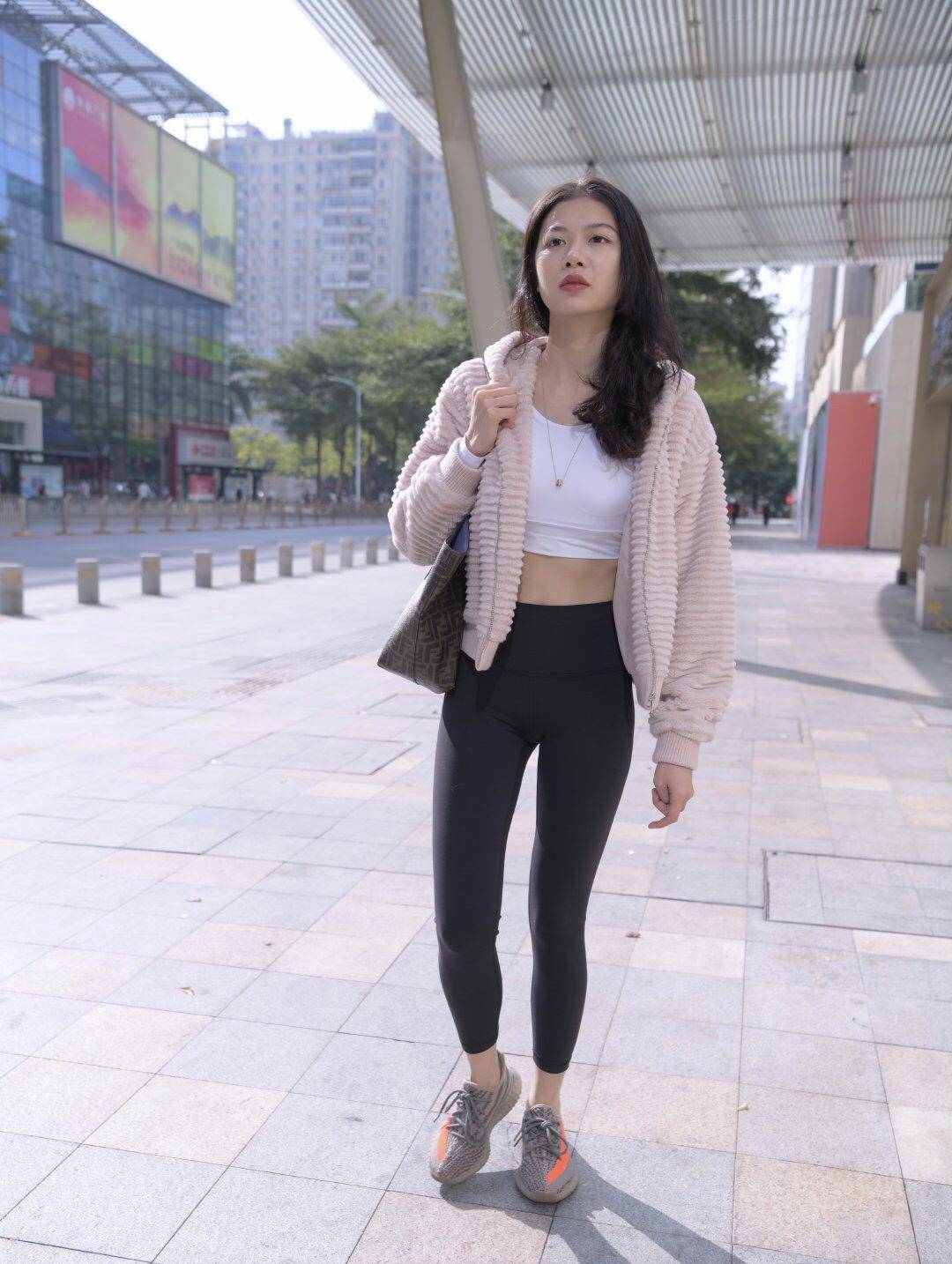 图片[3]-逛街的紧身瑜伽裤女孩 J1455 411P2V-26.6GB-小鹿图库