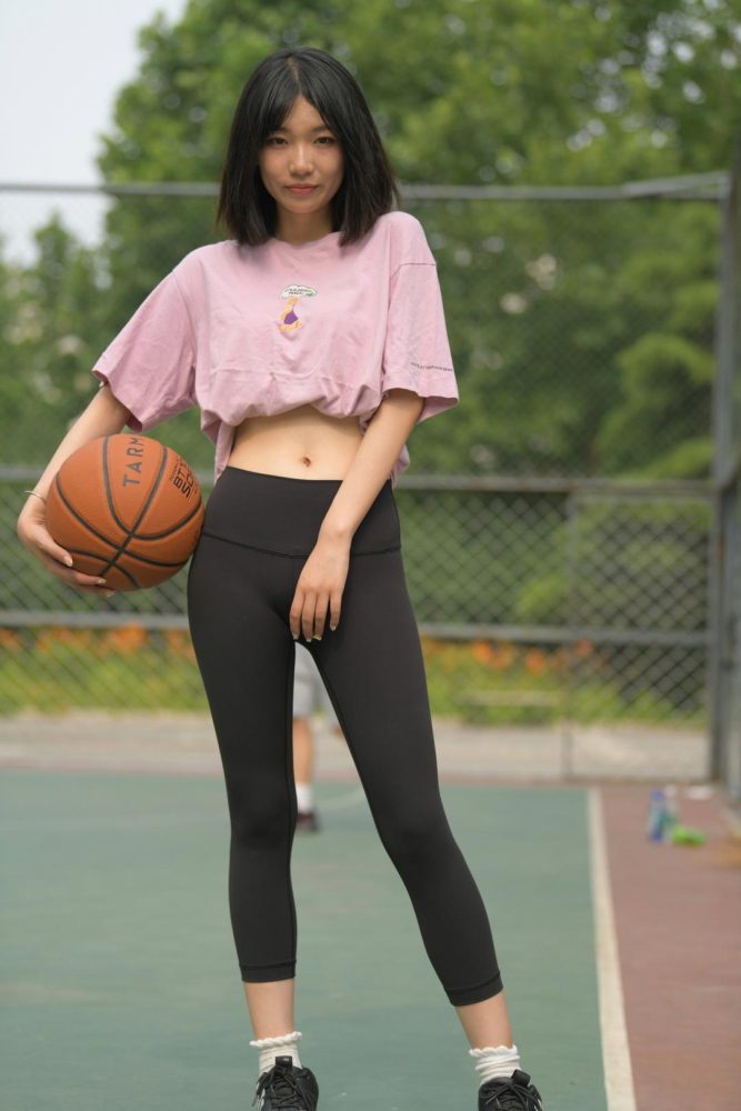 图片[4]-穿瑜伽裤打篮球的大三女孩J2198 463P1V-18.6GB-小鹿图库