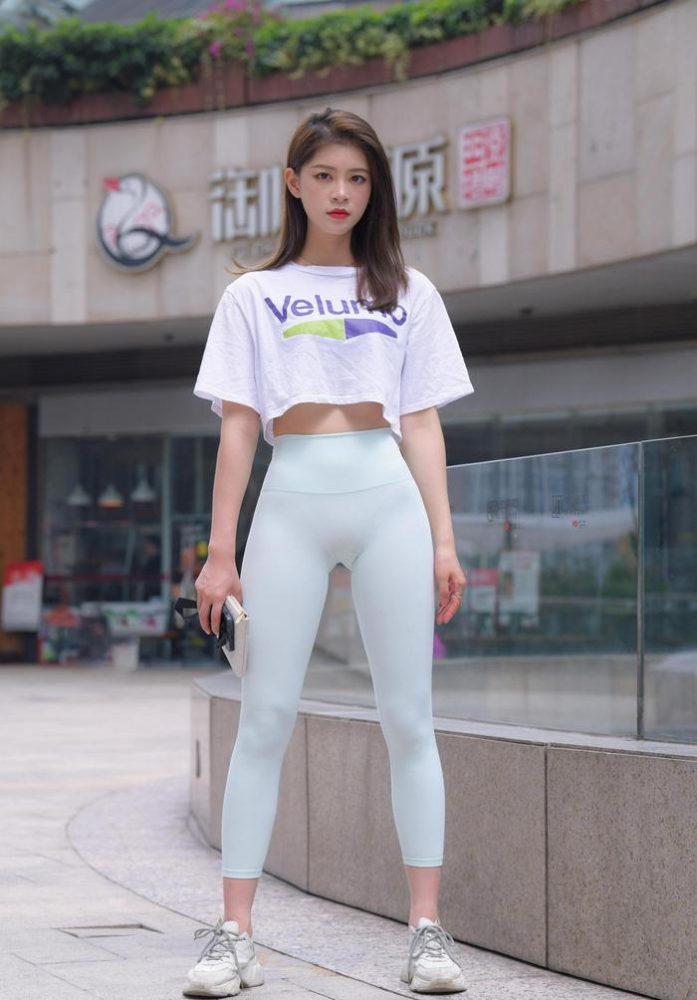 图片[1]-这个瑜伽裤女孩真的很漂亮 J1960 815P1V-28.9GB-小鹿图库