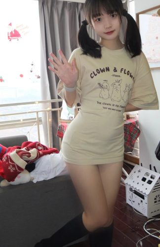 图片[9]-网格丝袜的清纯双马尾小姑娘-小鹿图库