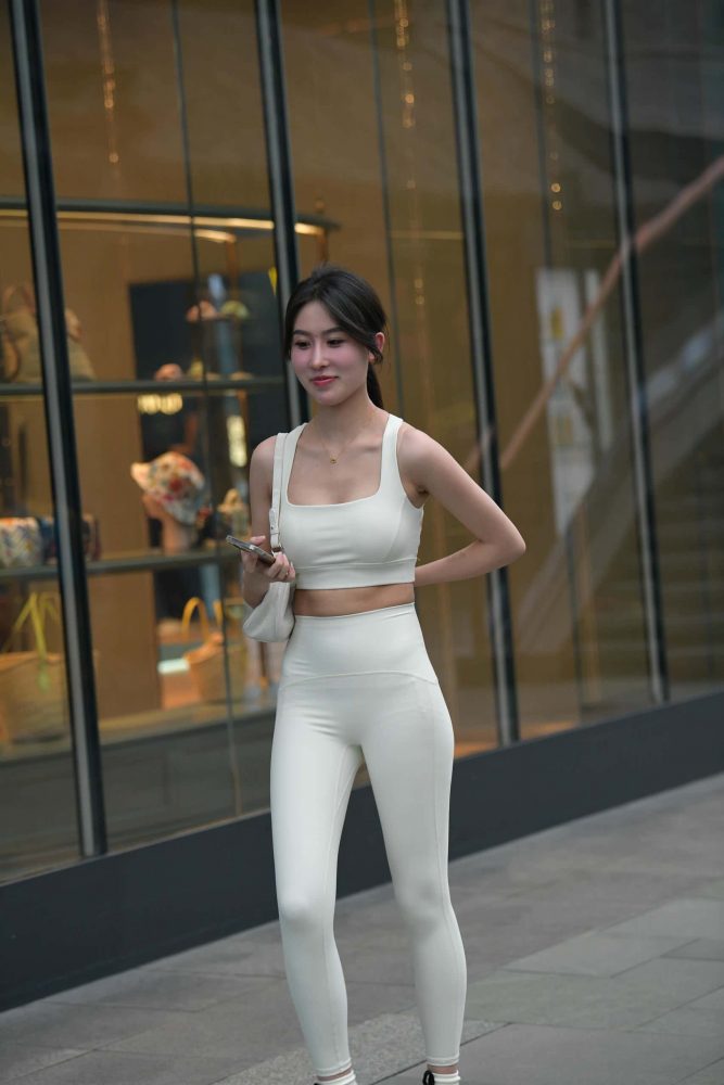 白色瑜伽裤女孩【212P】J8076-小鹿图库