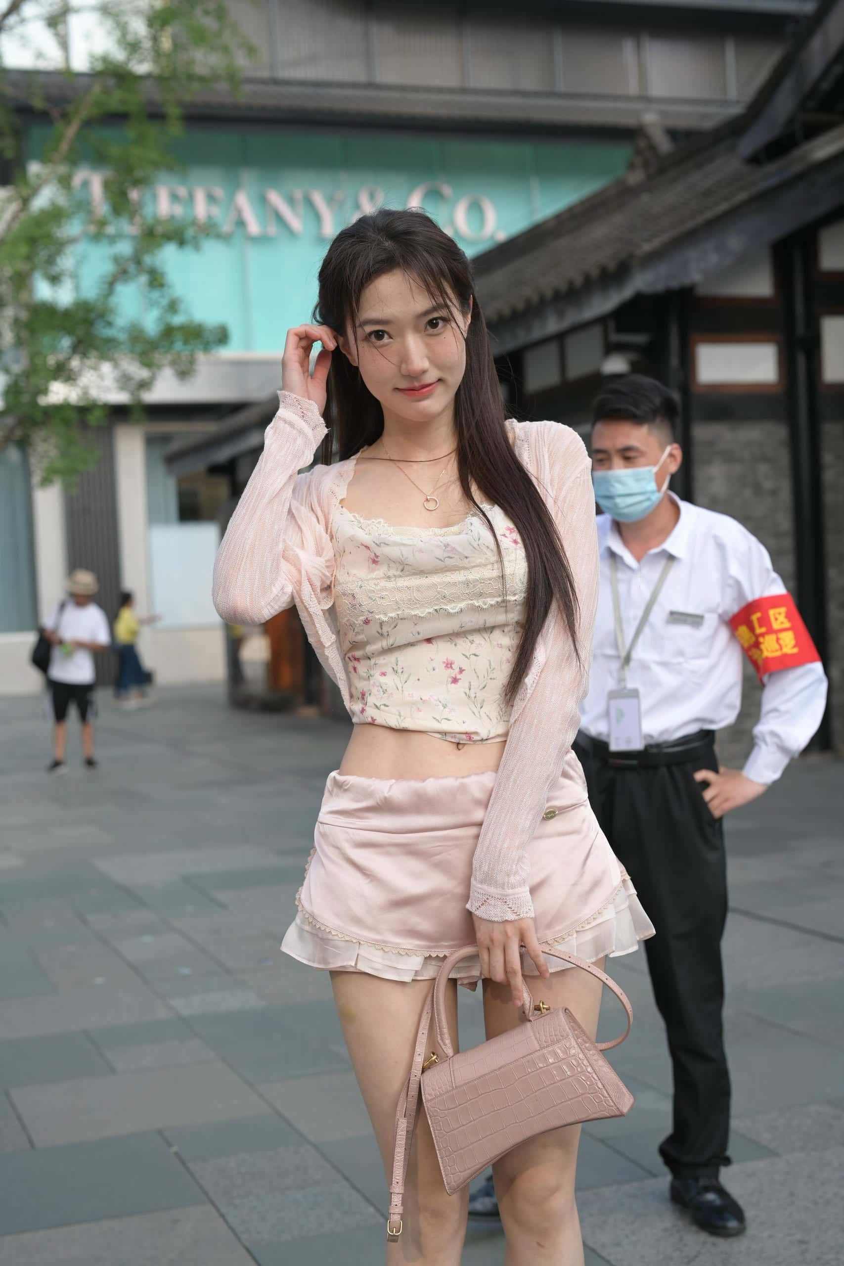 图片[2]-穿蕾丝蛋糕裙的粉色系少女【131P】J7577-小鹿图库