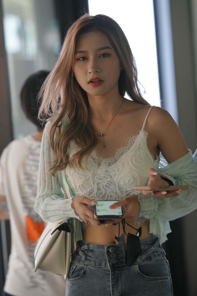 牛仔热裤女孩【114P】J4541-小鹿图库