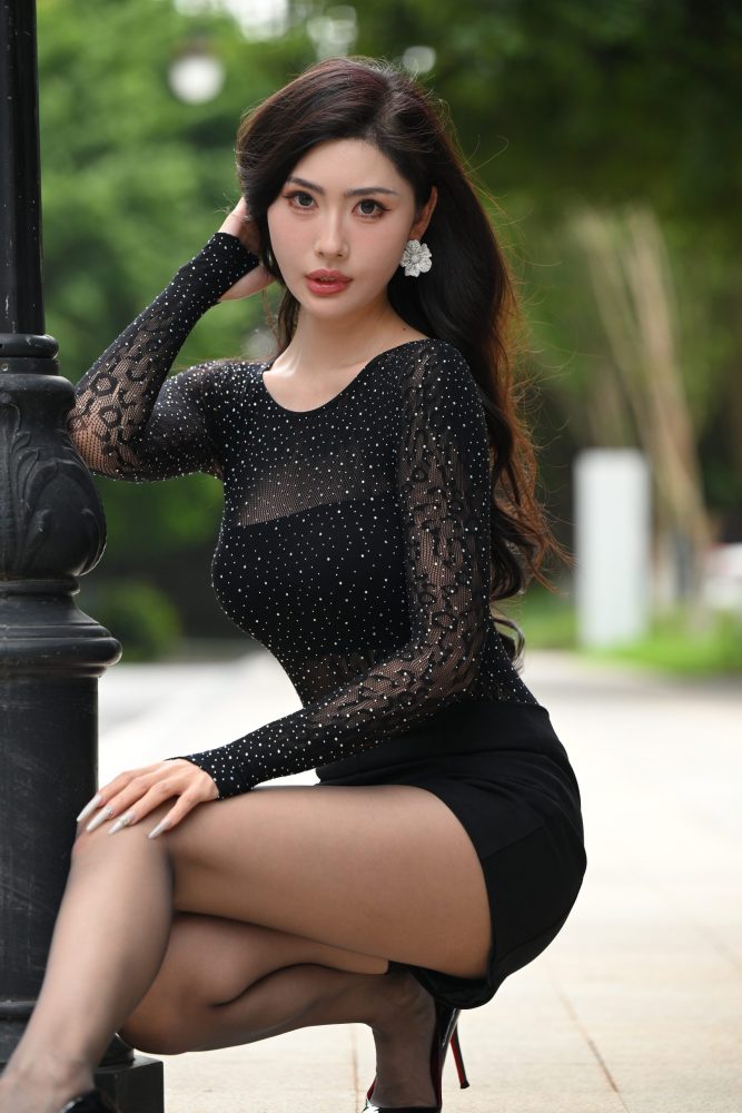 P3152 黑色系女神 【118P】-小鹿图库